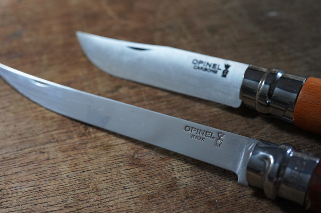 オピネルナイフのステンレスとカーボンの違いは メリット デメリット ノマドキャンプ